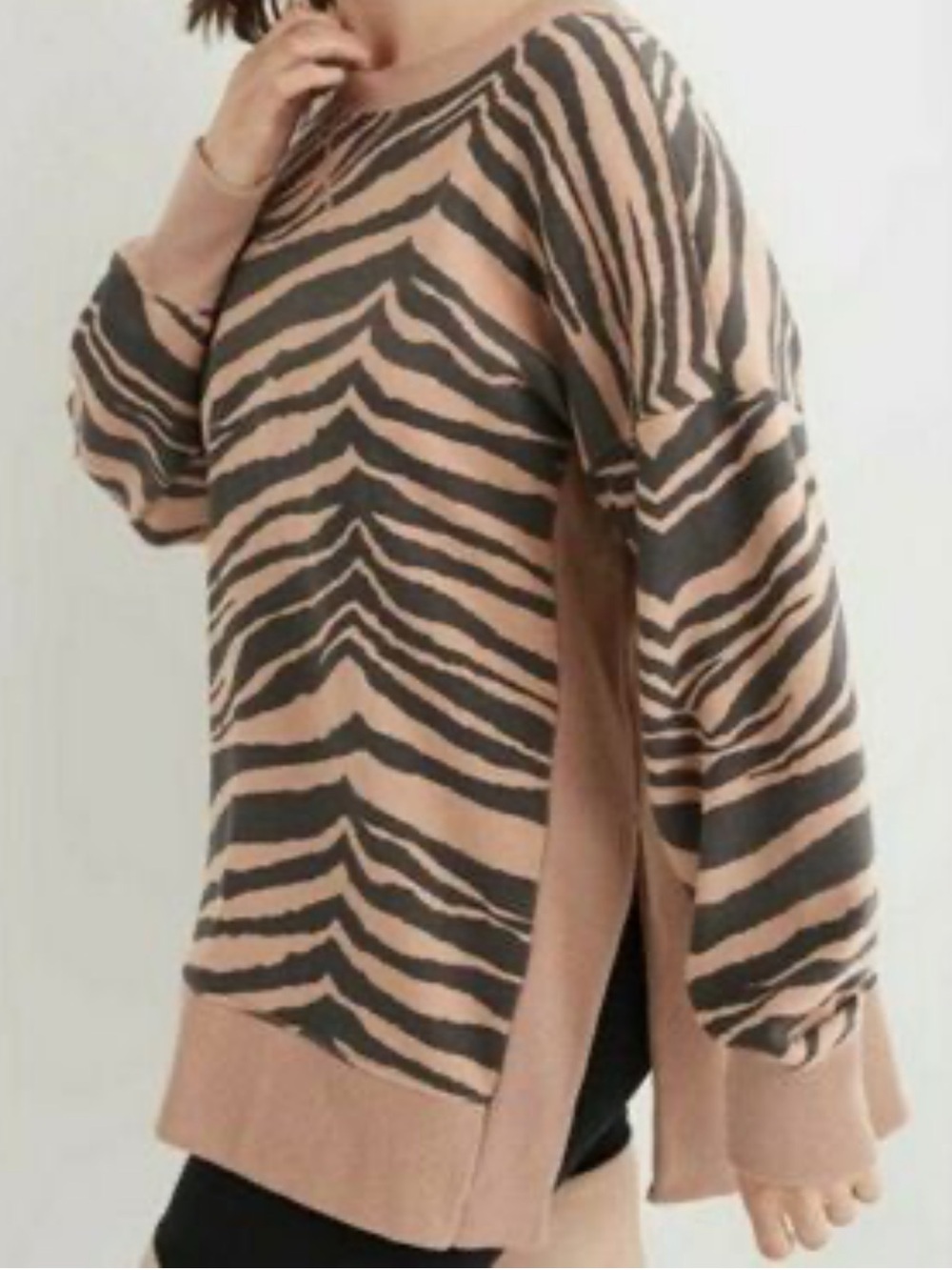 388. AERIE OVERSIZED CREWNECK SWEATEE